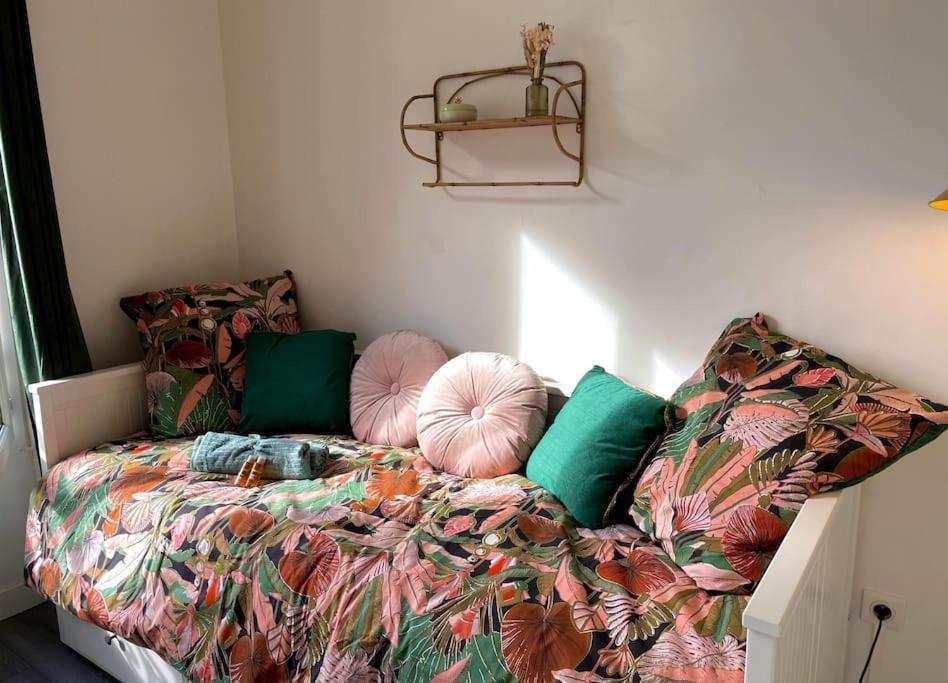 Charming Bright Sunny Studio Near Canal St Martin باريس المظهر الخارجي الصورة